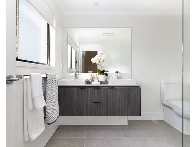 70/30 Angela Way, Pimpama QLD 4209