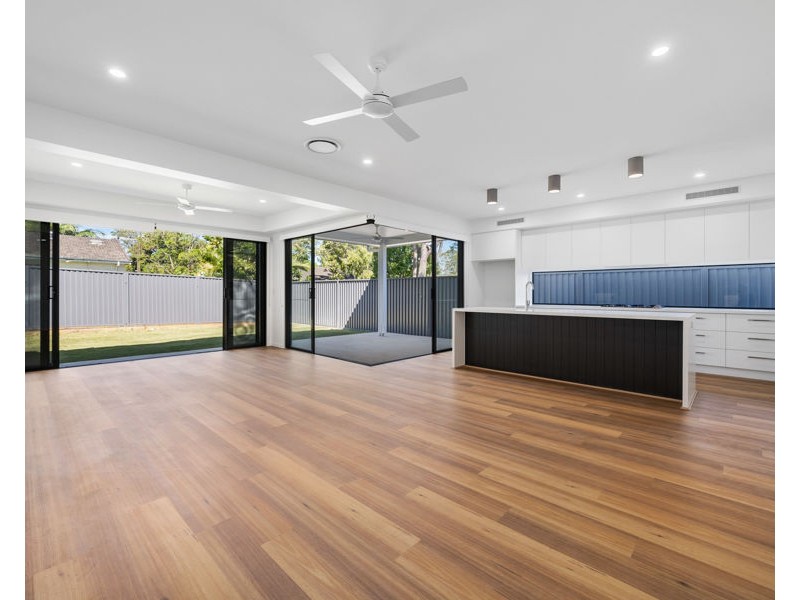 5 Besson St, Stafford Heights QLD 4053