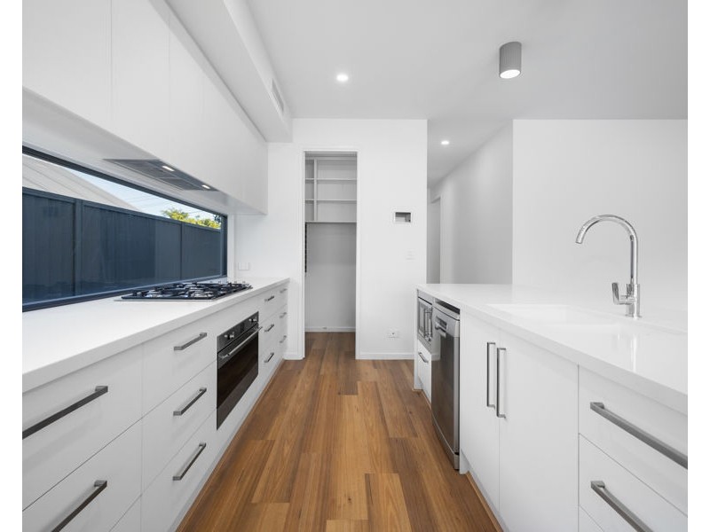 5 Besson St, Stafford Heights QLD 4053