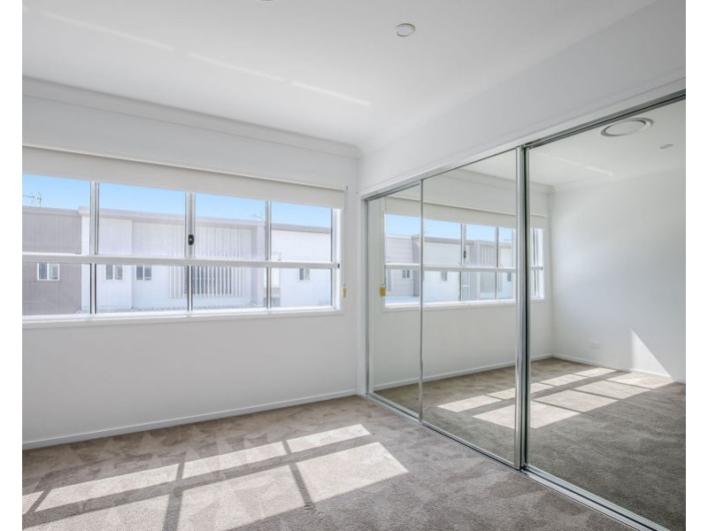 43/6 Park Cove Boulevard, Hope Island QLD 4212