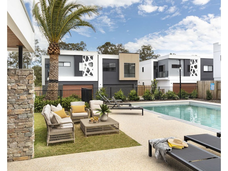 70/30 Angela Way, Pimpama QLD 4209