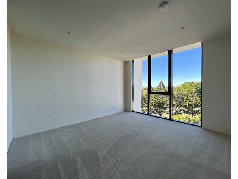 603B/1 The Concourse, Benowa QLD 4217