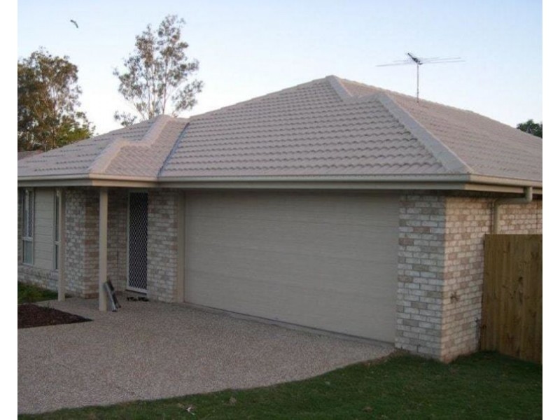 10 Linifield Street, Hillcrest QLD 4118
