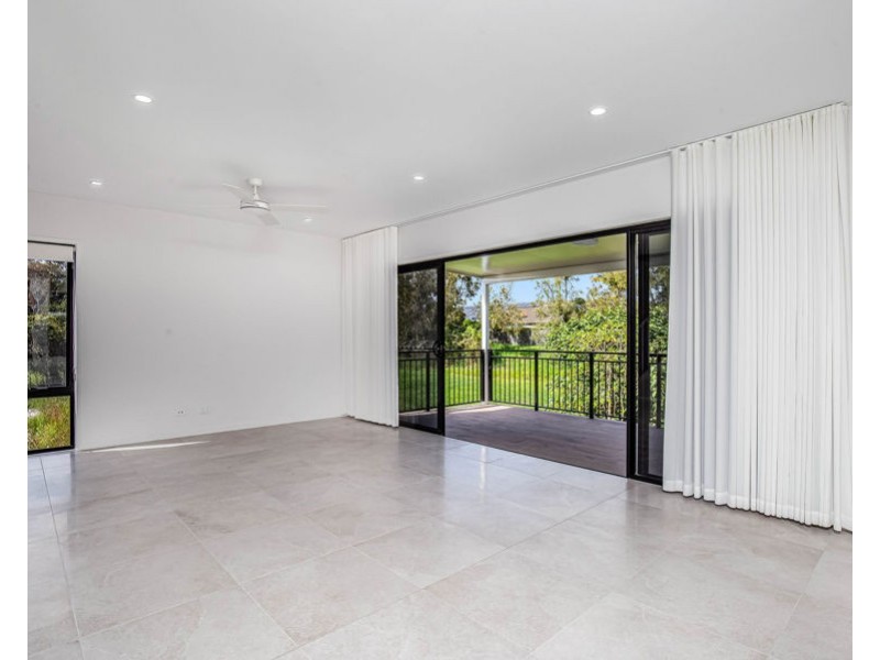 16/19 Sunrise Court, Merrimac QLD 4226