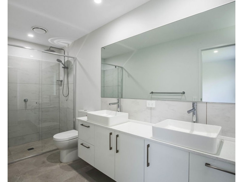 16/19 Sunrise Court, Merrimac QLD 4226