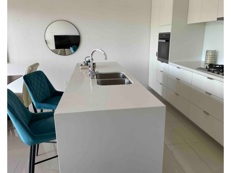 16 Bluewater Court, Hope Island QLD 4212