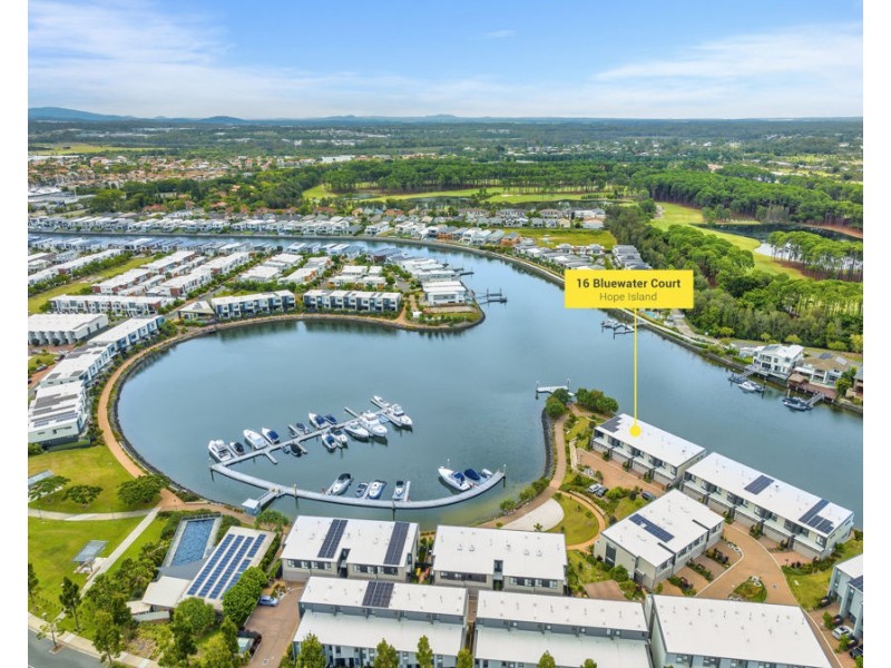 16 Bluewater Court, Hope Island QLD 4212
