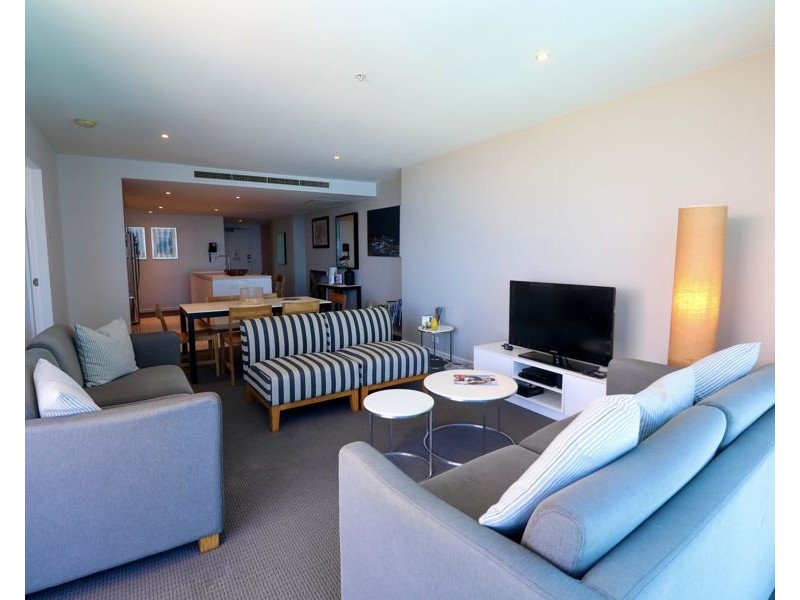 24404/3113 Gold Coast Highway, Surfers Paradise QLD 4217