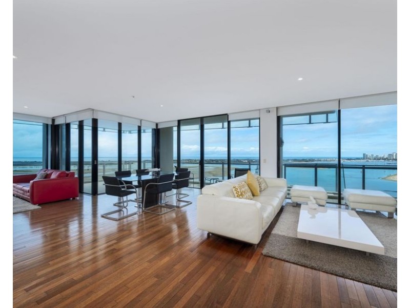 1802/230 Marine Parade, Labrador QLD 4215