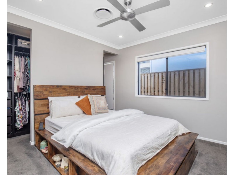 18 Foley Crescent, Pimpama QLD 4209