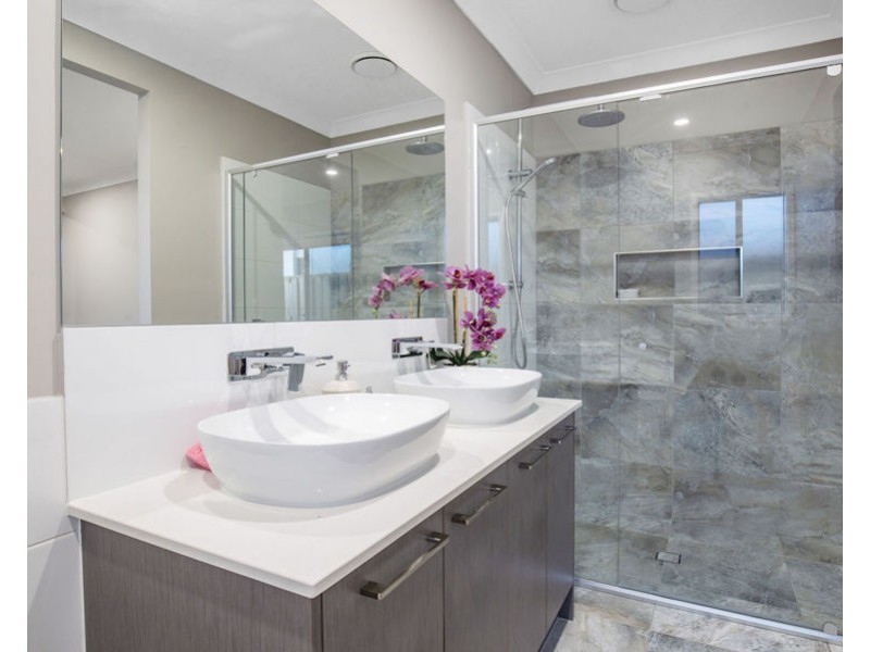 18 Foley Crescent, Pimpama QLD 4209