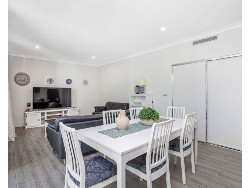 11/6 Park Cove Boulevard, Hope Island QLD 4212