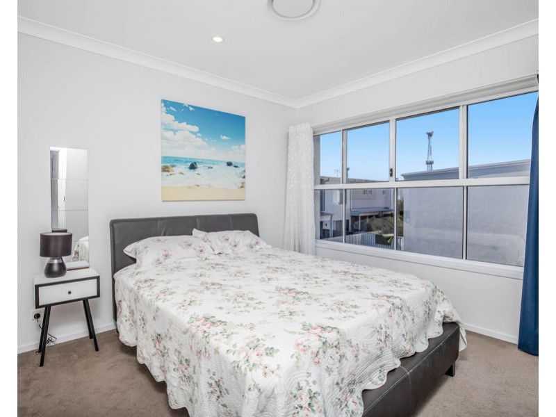 11/6 Park Cove Boulevard, Hope Island QLD 4212