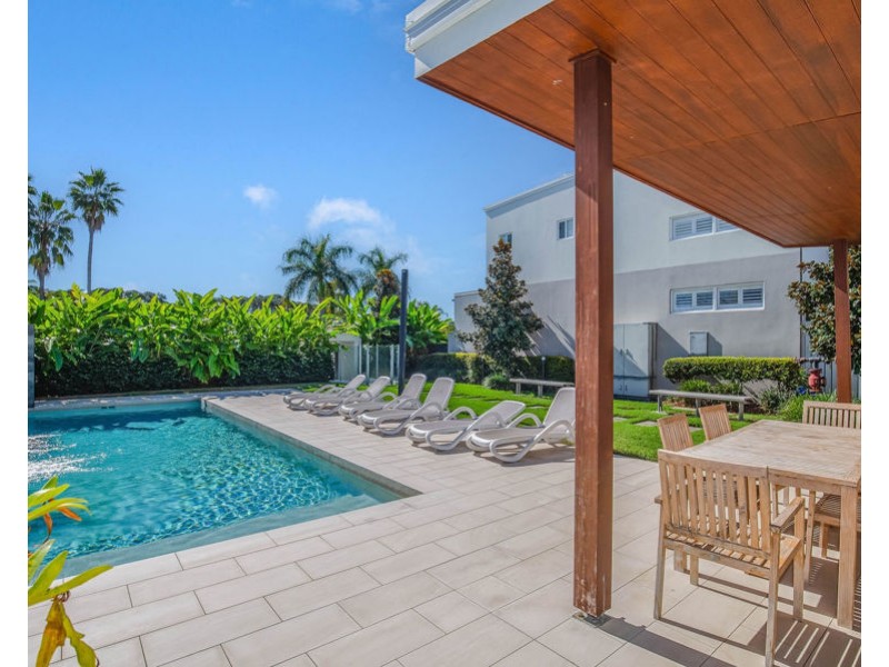 11/6 Park Cove Boulevard, Hope Island QLD 4212