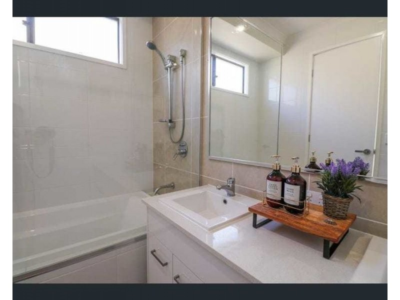 3 Galah St, Maudsland QLD 4210