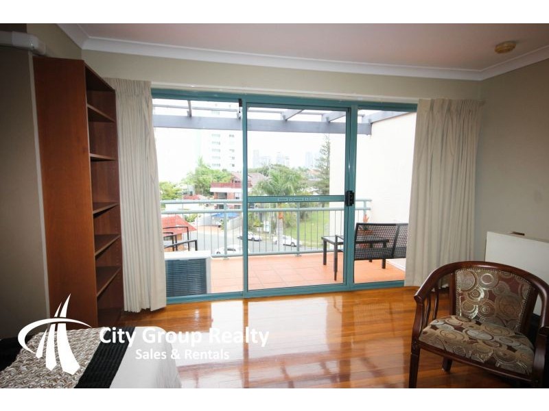 16 ‘Santa Fe’ 7-9 Robert Street, Labrador QLD 4215