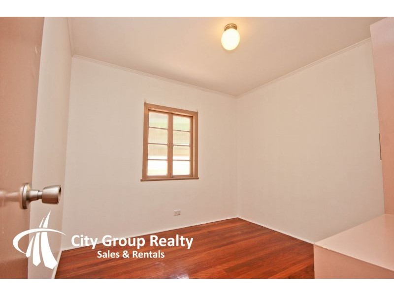 6 Brake Street, Burleigh Heads QLD 4220