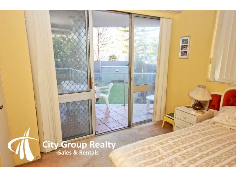 1 ‘Pacifc Regis’ 30 The Esplanade, Burleigh Heads QLD 4220