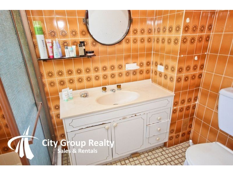 1 ‘Pacifc Regis’ 30 The Esplanade, Burleigh Heads QLD 4220