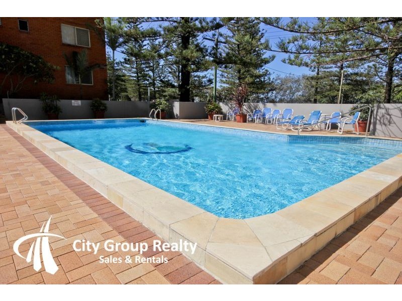 1 ‘Pacifc Regis’ 30 The Esplanade, Burleigh Heads QLD 4220