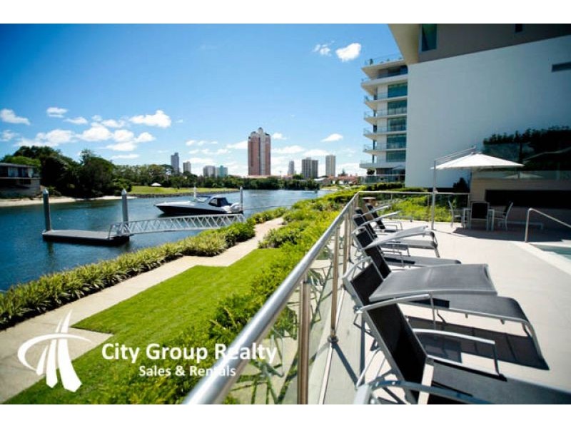 33 T E Peters Drive ‘Freshwater Point’, Broadbeach QLD 4218