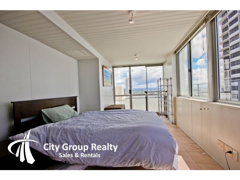 20 ‘The Penthouses’ Old Burleigh Road, Broadbeach QLD 4218