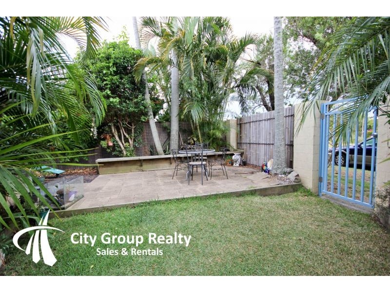 55 Manus Avenue, Palm Beach QLD 4221