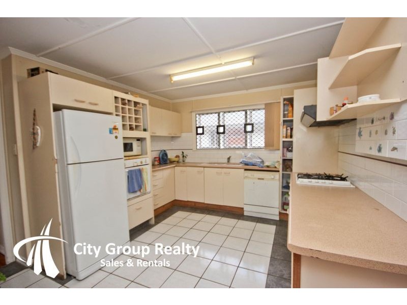 55 Manus Avenue, Palm Beach QLD 4221