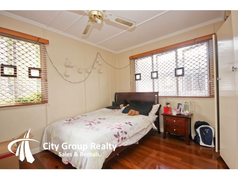 55 Manus Avenue, Palm Beach QLD 4221