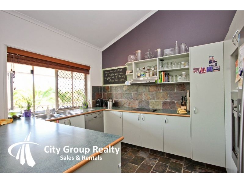 11 Correa Court, Elanora QLD 4221