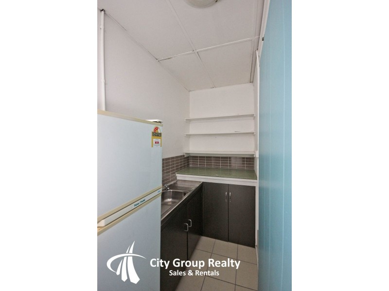 Suite 18 3 Alison Street, Surfers Paradise QLD 4217