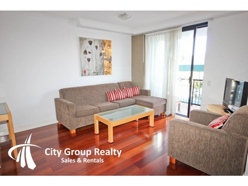 104/30 Surf Parade, Broadbeach QLD 4218