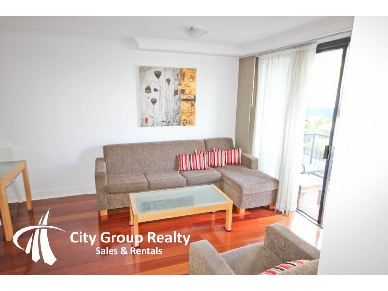 104/30 Surf Parade, Broadbeach QLD 4218