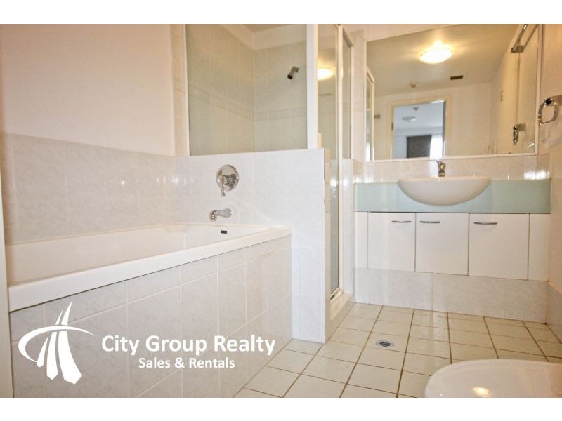 104/30 Surf Parade, Broadbeach QLD 4218