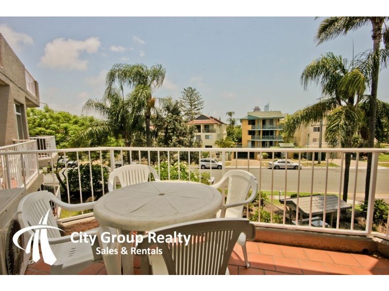 36 Australia Avenue, Broadbeach QLD 4218