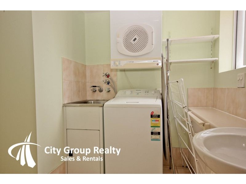 36 Australia Avenue, Broadbeach QLD 4218