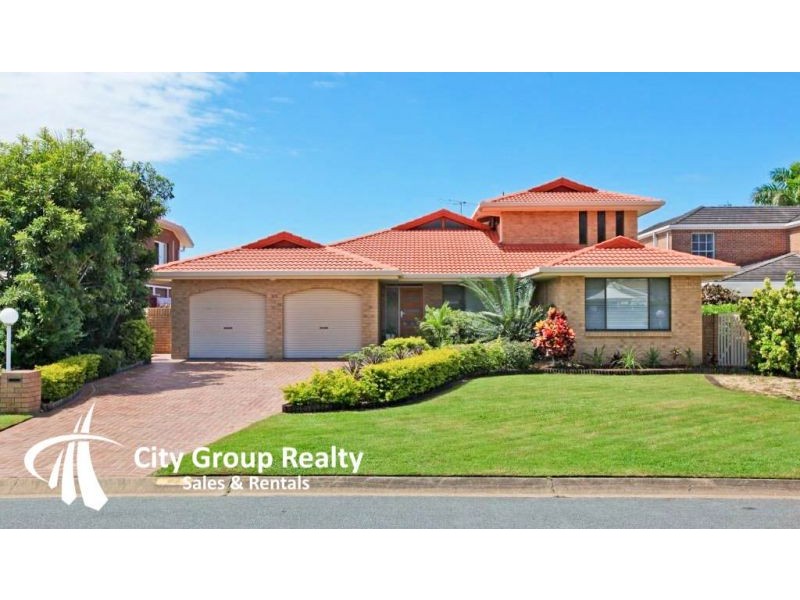 62 Waitomo Street, Broadbeach Waters QLD 4218