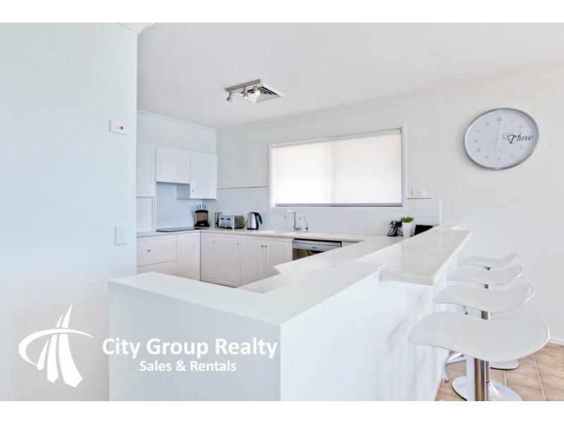62 Waitomo Street, Broadbeach Waters QLD 4218