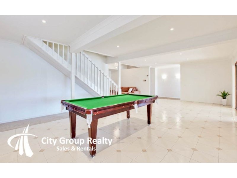 62 Waitomo Street, Broadbeach Waters QLD 4218