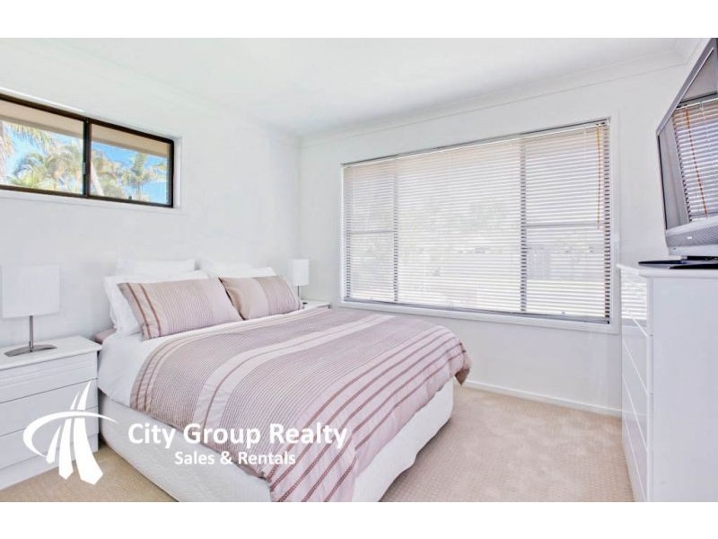 62 Waitomo Street, Broadbeach Waters QLD 4218