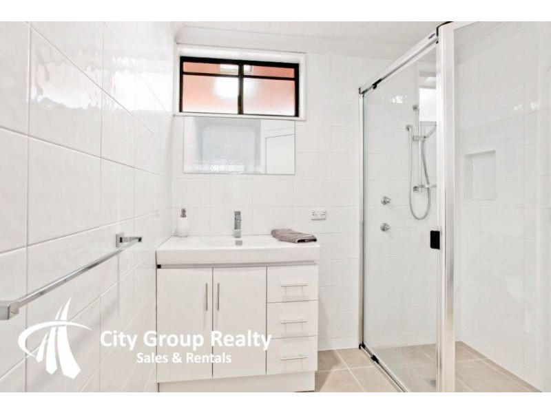 62 Waitomo Street, Broadbeach Waters QLD 4218
