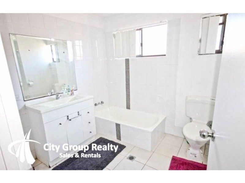 152 Surf Parade, Broadbeach QLD 4218