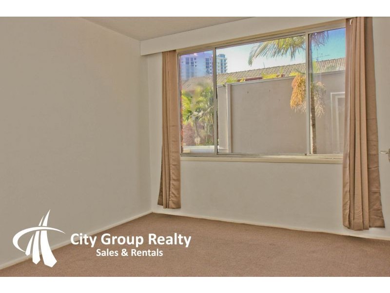 35 Second Ave, Broadbeach QLD 4218