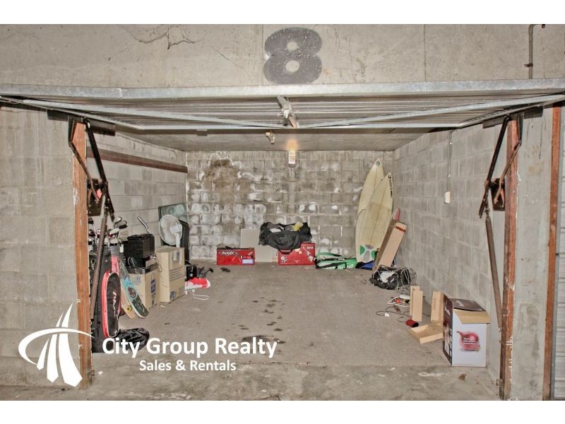 35 Second Ave, Broadbeach QLD 4218