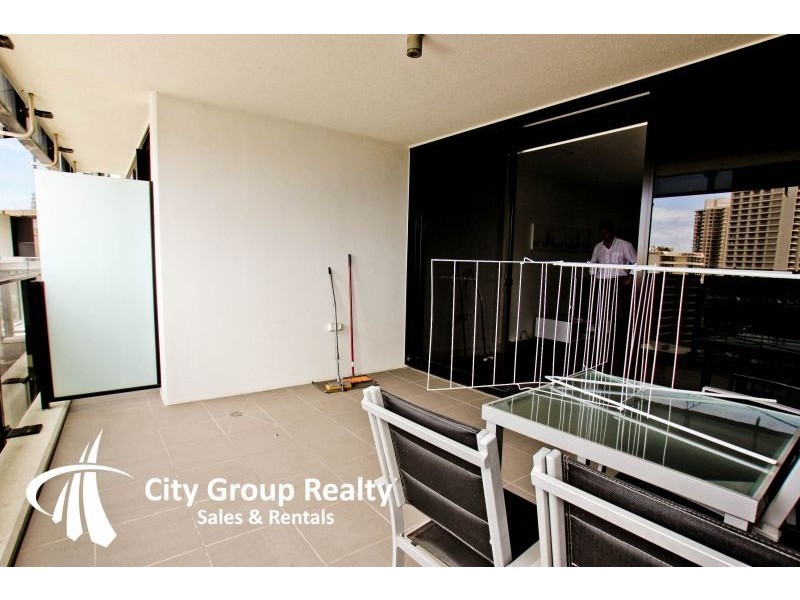 9 Ferny Ave, Surfers Paradise QLD 4217