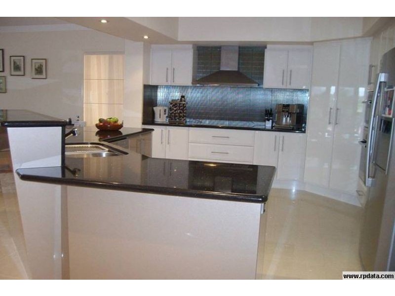 1030. Lakeview Terrace, Benowa QLD 4217