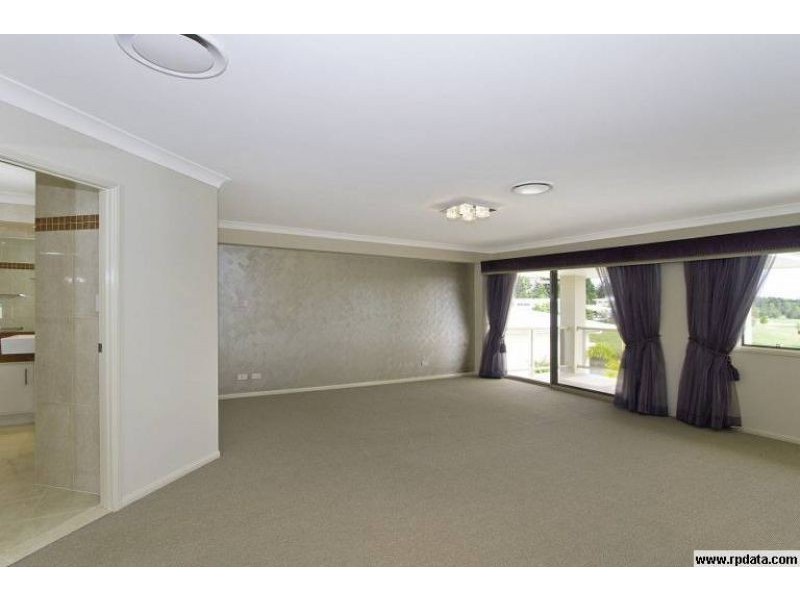 1030. Lakeview Terrace, Benowa QLD 4217