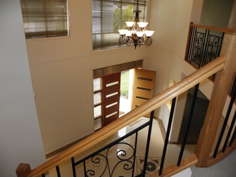 1030. Lakeview Terrace, Benowa QLD 4217