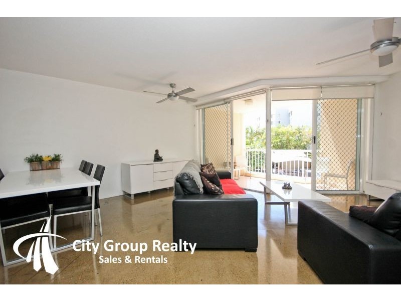 33 Beach Parade, Broadbeach QLD 4218