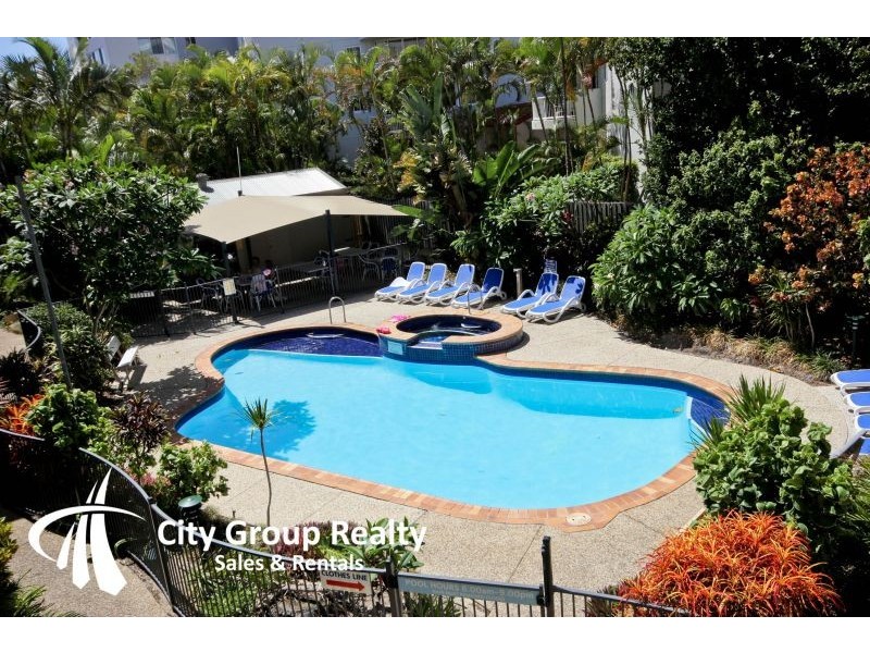 33 Beach Parade, Broadbeach QLD 4218